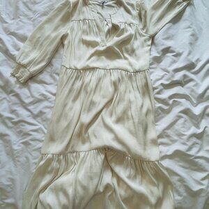 Express Maxi Dress Long Sleeve Tiered V-Neck Bohemian Cream Womens Medium 8-10